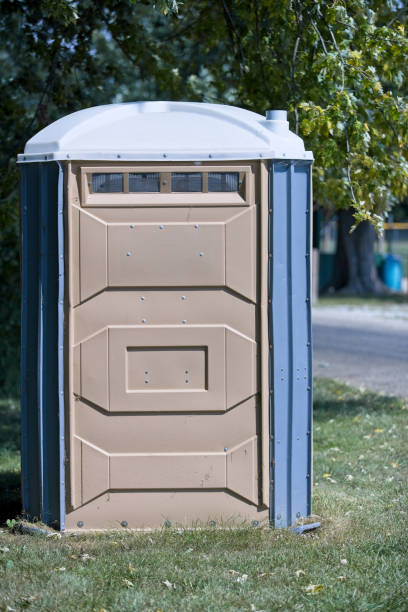 Portable Toilet Options We Offer in Mill Bay, AK