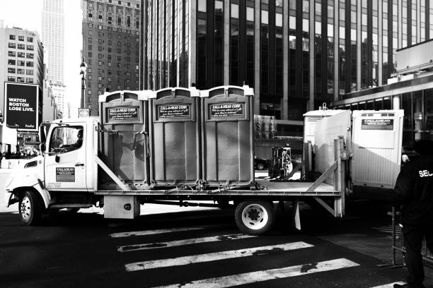 Best Luxury portable toilet rental  in Mill Bay, AK